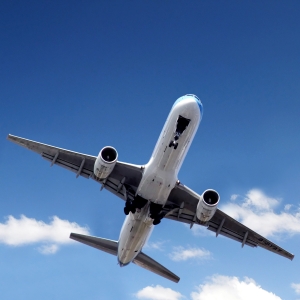plane flying